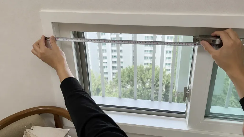 베란다블라인드가 필요한 창가 예시